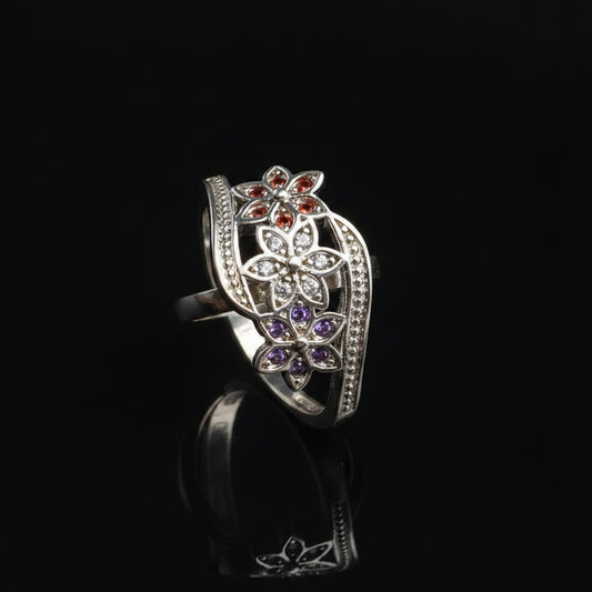 Bague Triple Fleur Multi-Pierres — Plaqué Argent | Style Vintage & Élégant