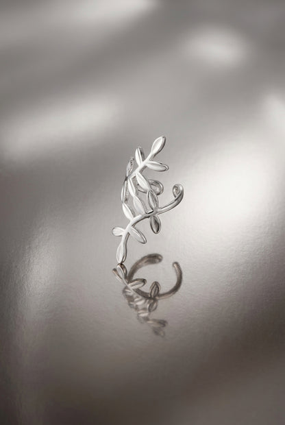 Ear cuff plant