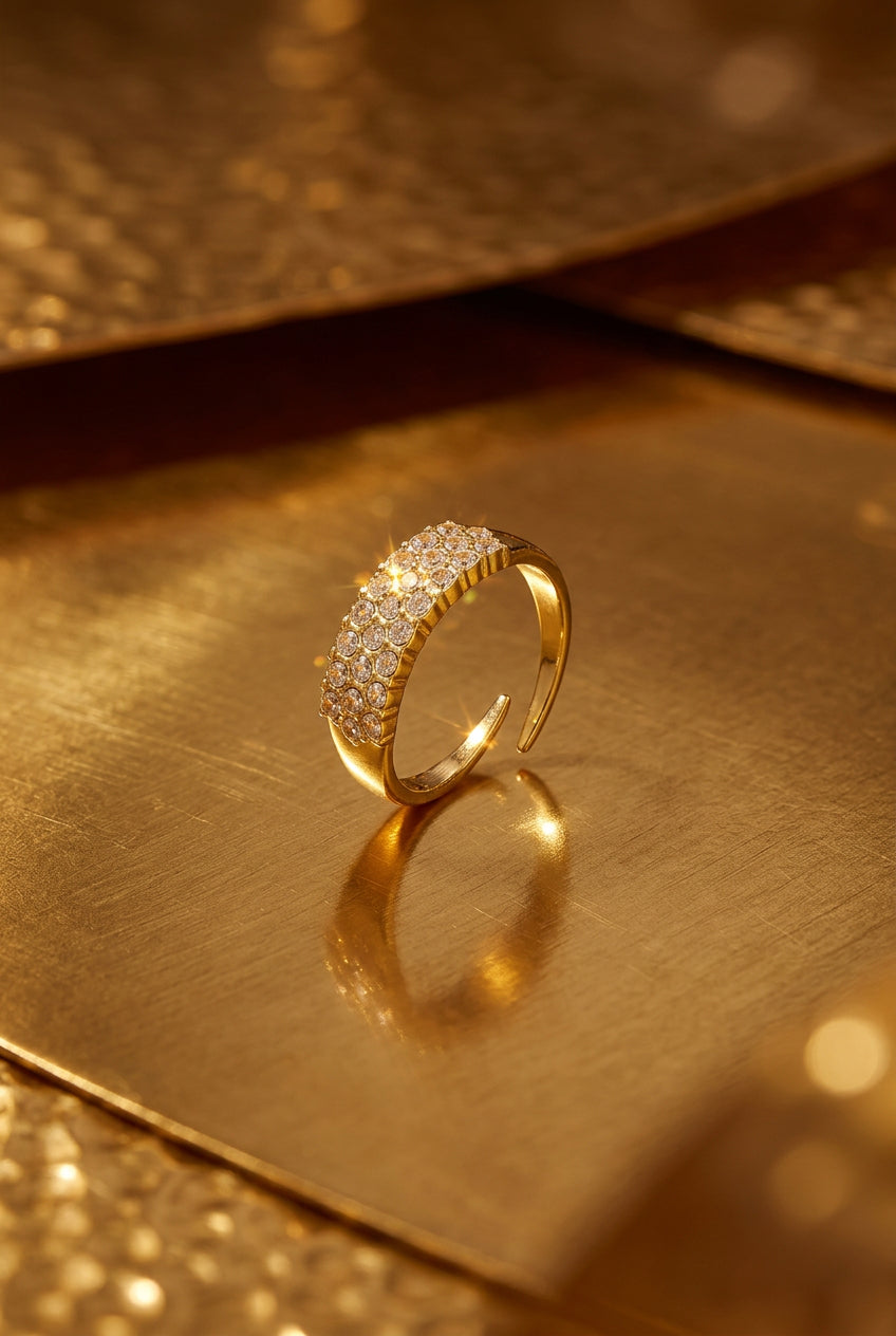 Adjustable statement ring with rhinestones