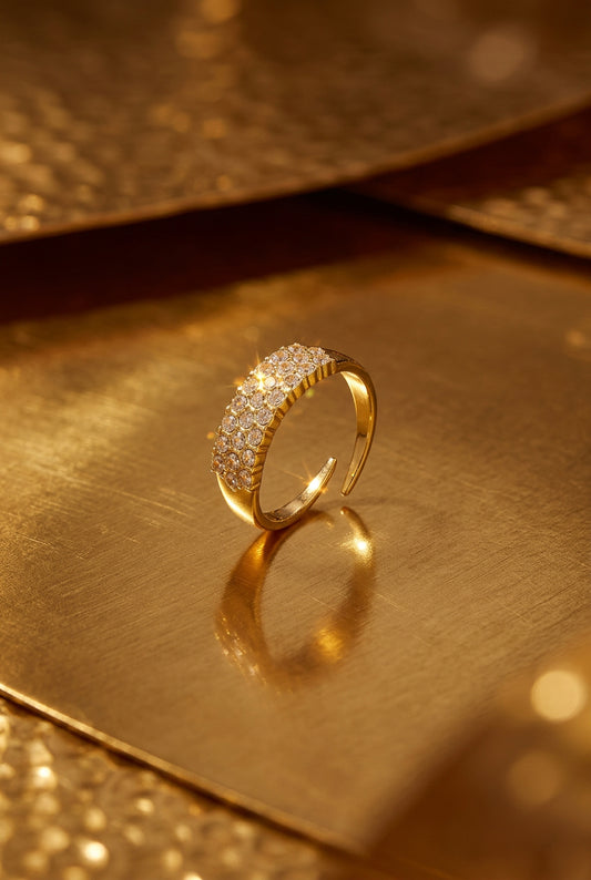 Adjustable statement ring with rhinestones