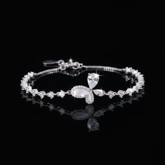 Bracelet Papillon & Coquillage Pavé Zircon – Chaîne Délicate