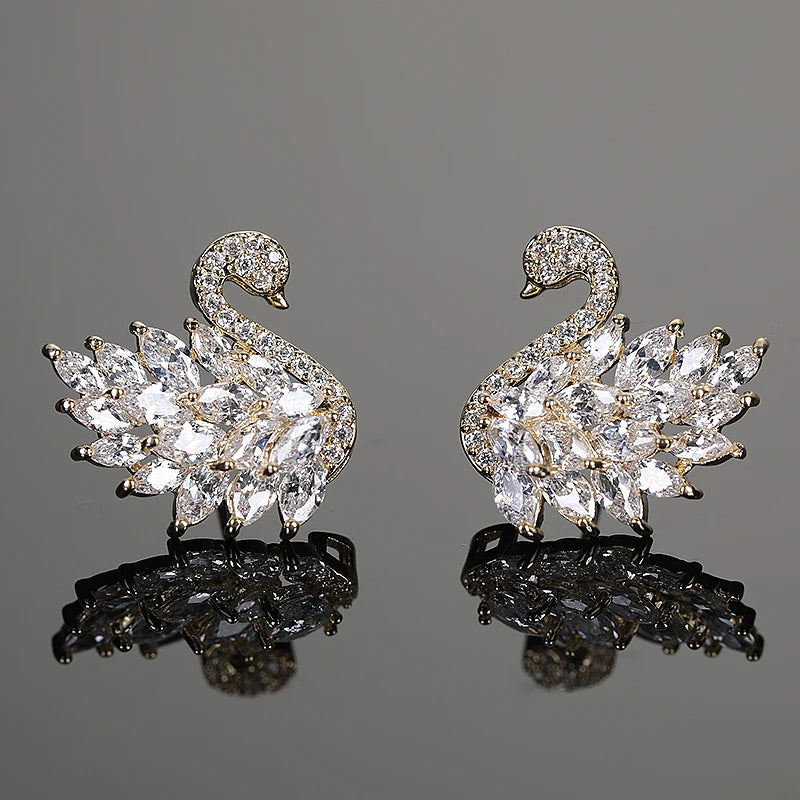 Boucles d'oreilles Cygne Colorées Style Déesse Luxe Léger, Zircon Micro-serti, Longues Boucles Tendance et Polyvalentes