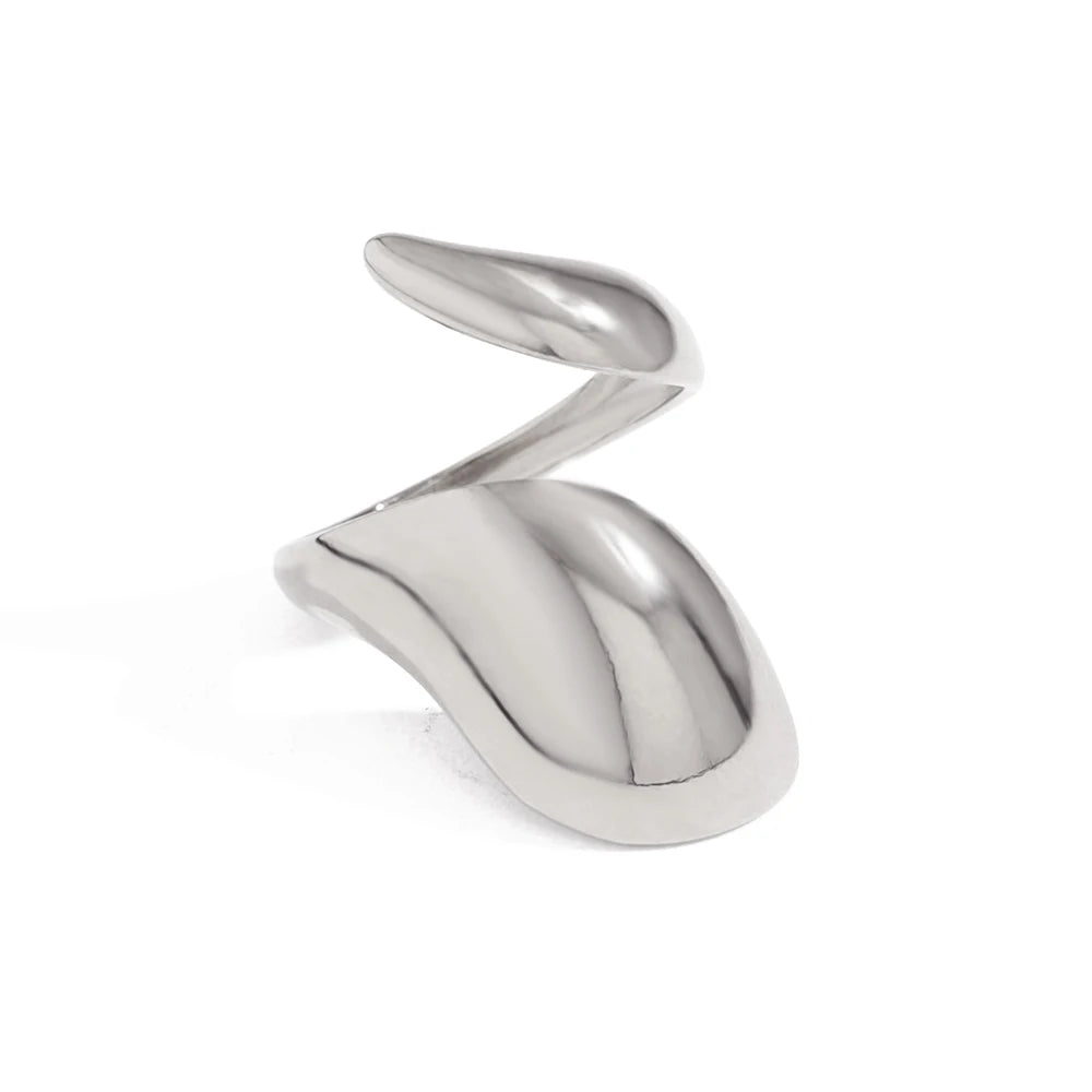 Bague Sculptée Dorée – Acier Inoxydable Plaqué Or 18K